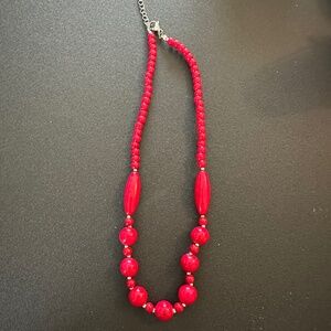 Howlite dyed Red gemstone Necklace w/different beads NWOT